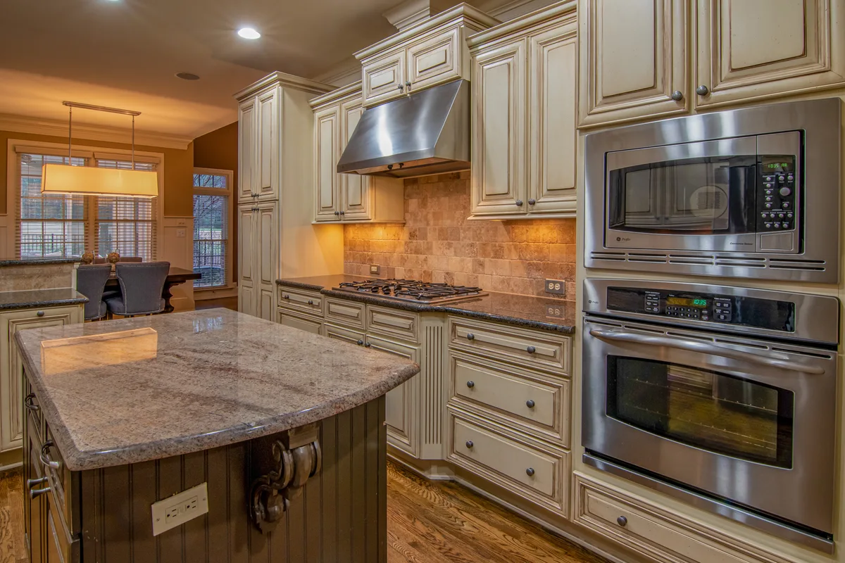 efficient kitchen layout