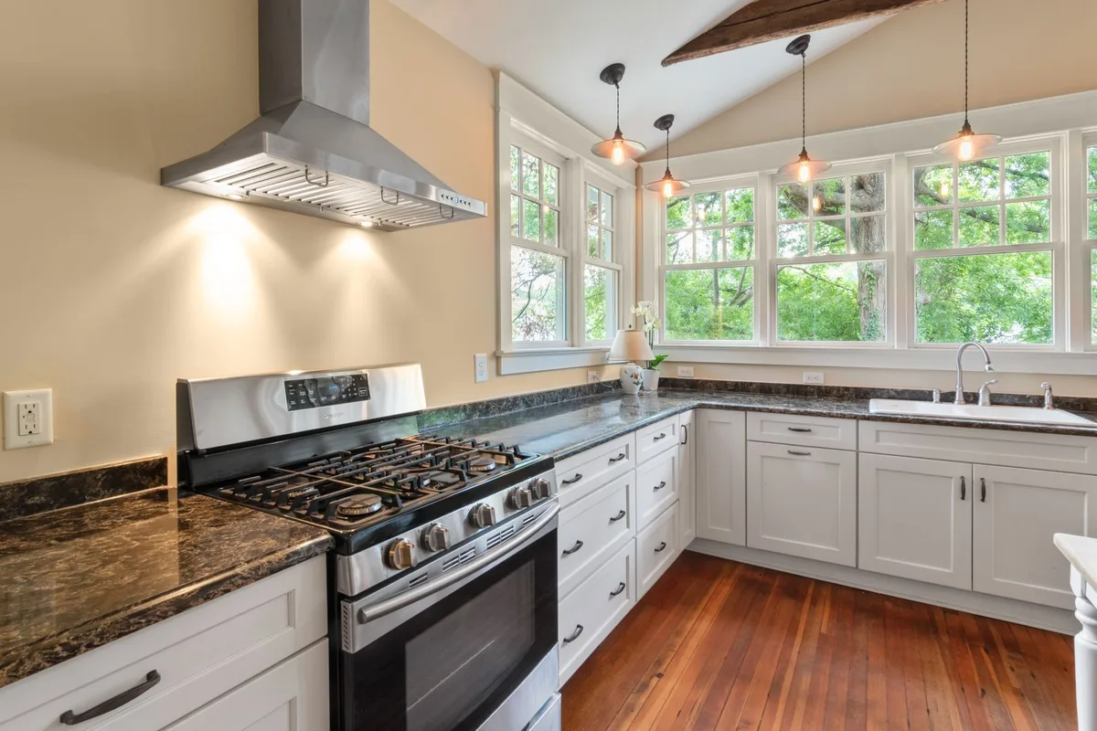 kitchen range hood