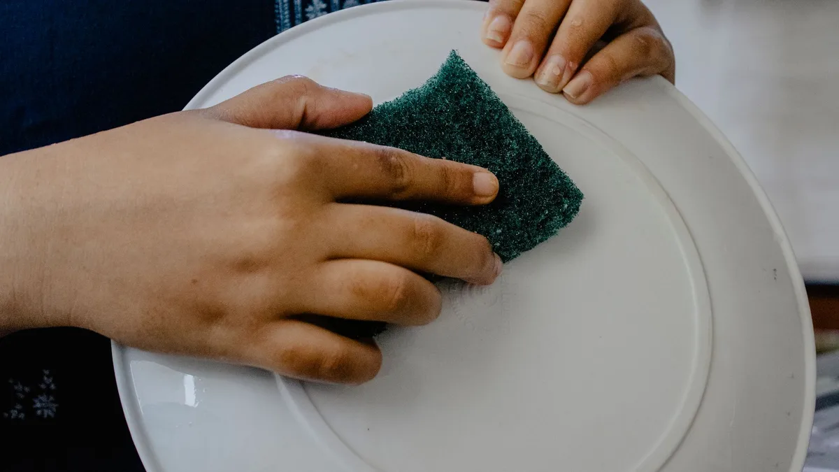synthetic sponge scrubber