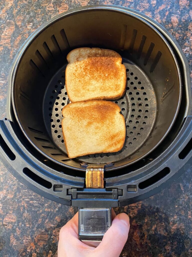 How To Make Toast In The Air Fryer
